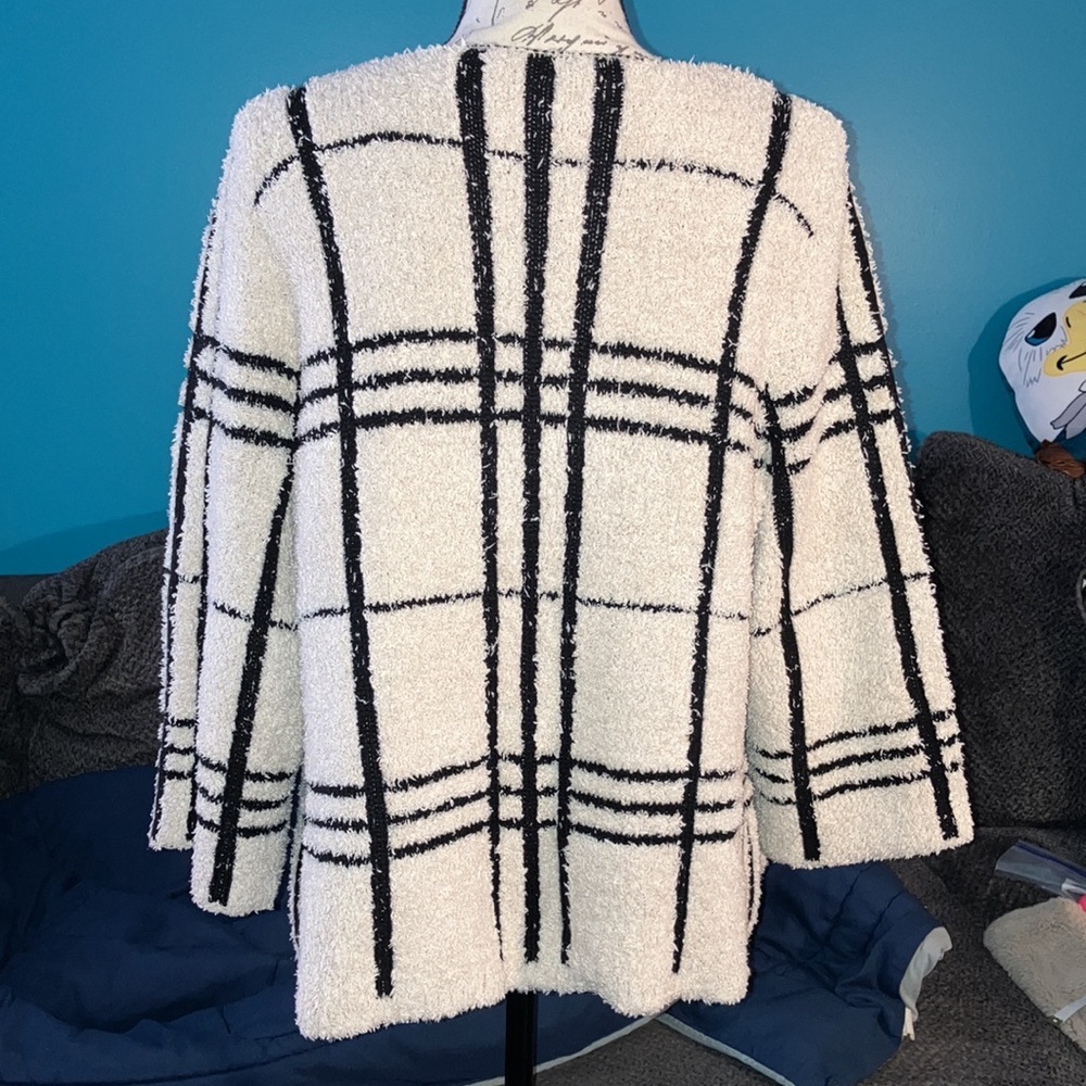 Chico’s Collarless Open Front Cardigan, Size 2 - Picture 4 of 7
